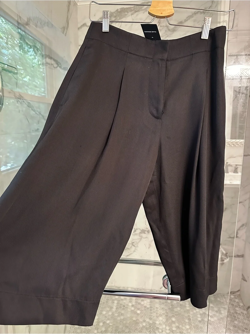 Club Monaco Soft Culotte Bermuda Pants - Picture 2 of 4